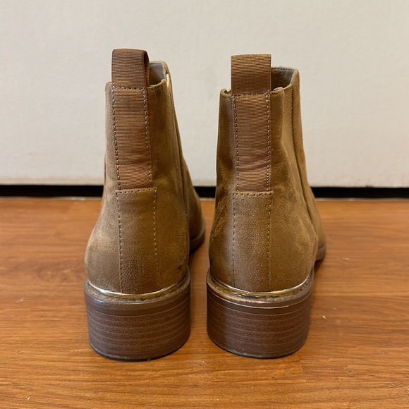 Bershka Tan Ankle Boots - Picture 4 of 4